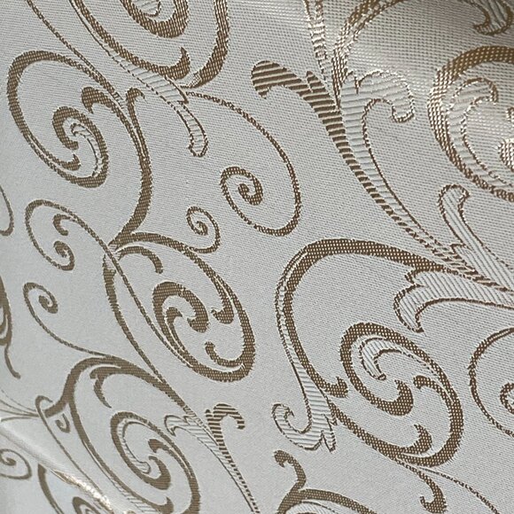 NIB Classic Vintage Irish Tablecloth and Napkin Set Gold - Picture 3 of 12